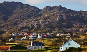 Beara of glad tidings: south-west Ireland’s other great peninsula Low mountains of the Slieve Miskish range overlook Allihies village. Note the abandoned copper mine on the hillside.