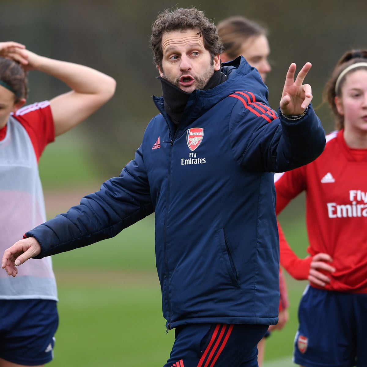 Arsenal Women S Joe Montemurro Returns To Australia For Family Reasons Football The Guardian