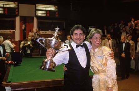 Joe Johnson and his wife, Terryl, celebrate after his victory at the Crucible in 986.