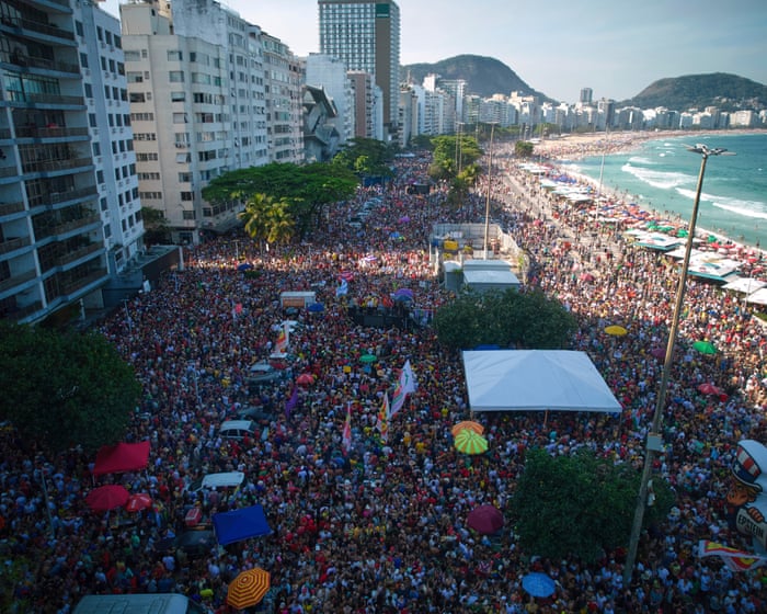 Mass protests erupt in Brazil against amnesty proposal for Bolsonaro – video