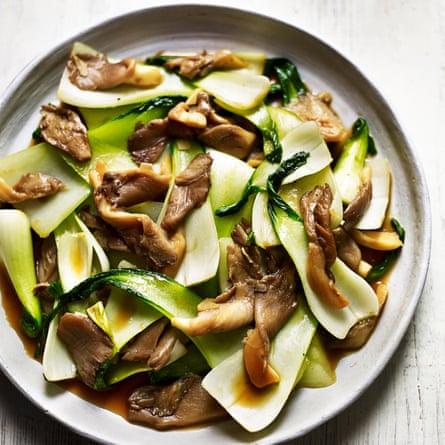 Stir-fried mushrooms with pak choi