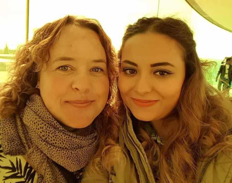 Hiba al-Khalil, right