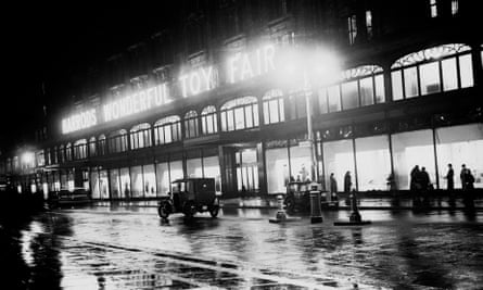 Harrods in London, flooded with light in 1935.