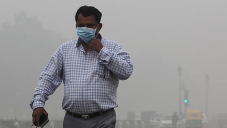 'It's suffocating': Delhi residents react as toxic smog blankets city – video