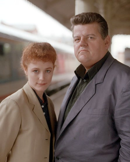 Geraldine Somerville and Robbie Coltrane in Cracker.