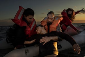 High Hopes by Fabrizio Maffei. People rescued from Med