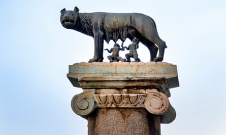 Patung Serigala Capitoline di Roma, Italia