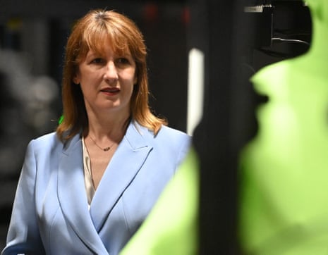 Economists say the data problems risk the chancellor, Rachel Reeves, making tax and spending ‘missteps’.