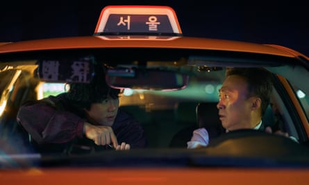 From left: Yoo Yeon-seok and Lee Sung-min in A Bloody Lucky Day.
