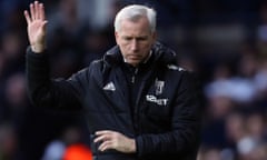 Alan Pardew is due to meet the West Bromwich Albion board on Monday.
