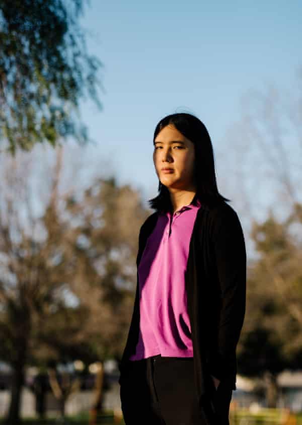 Sophie Zhang era uma cientista de dados do Facebook que relatou o uso indevido da plataforma por líderes políticos.  Ela foi despedida em setembro de 2020.