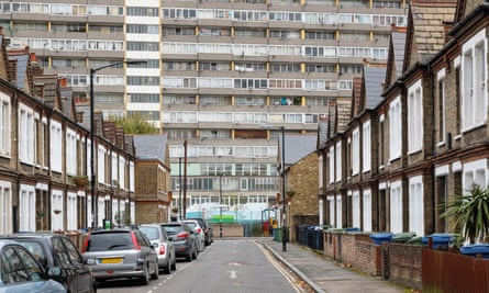 Le domaine d'Aylesbury dans le sud de Londres, l'un des plus grands projets de logements sociaux du pays, avant le début de sa démolition en 2017.