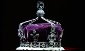 تاج الملكة إليزابيث الملكة الأم يحتوي على ألماسة كوهينور وأنثى أخرى.  الصورة: مكتبة صور تيم جراهام عبر Getty Images