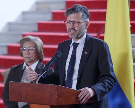 Mauricio Jaramillo talking to reporters in Bogotá this week