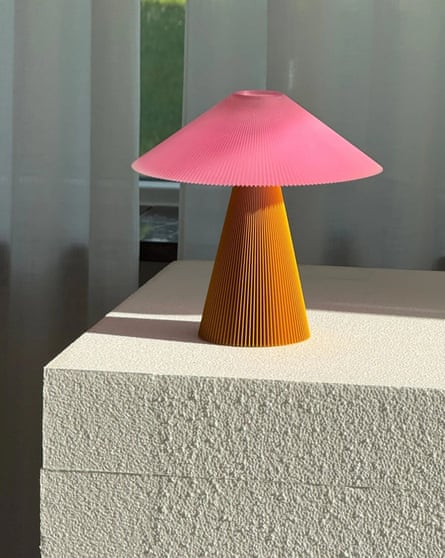 Lámpara de mesa Baby Jane de Manu Matters