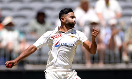 Khurram Shahzad bowled tightly after lunch to revive Pakistan’s fortunes.