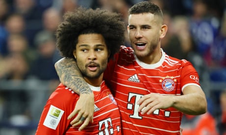 European roundup: Bayern ensure top spot, Napoli cling on for nervy victory