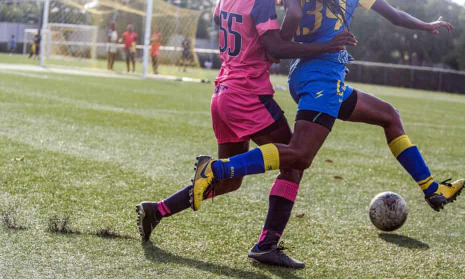Players at Croix-des-Bouquets.