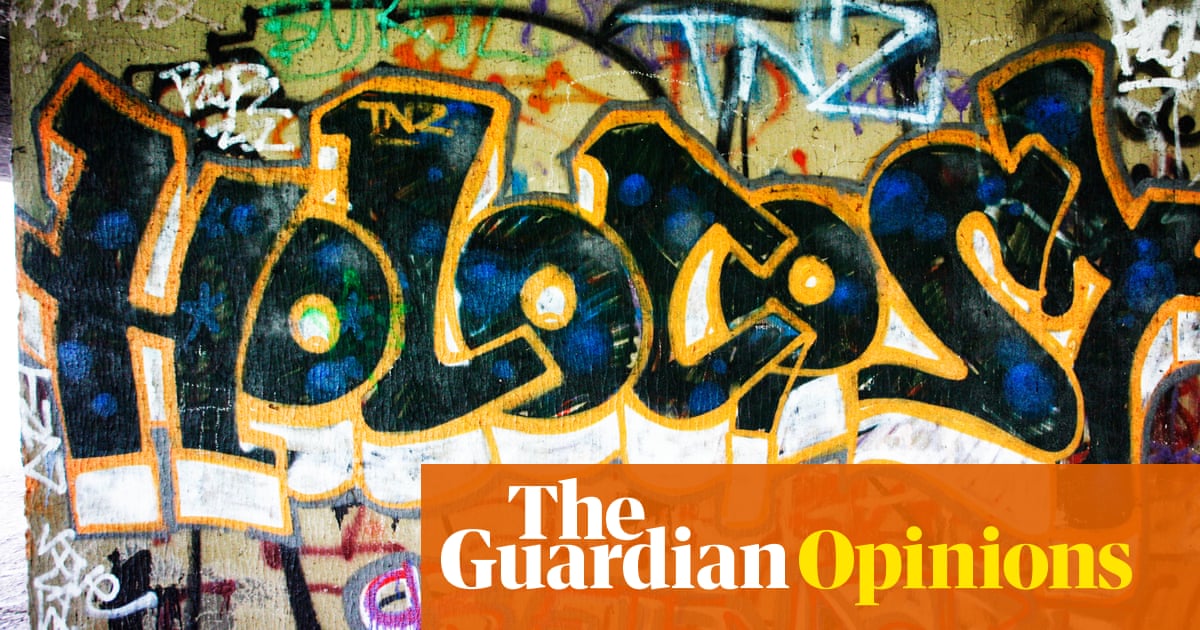 I love the graffiti I see in Paris but tagging is just visual manspreading | Alexander Hurst
