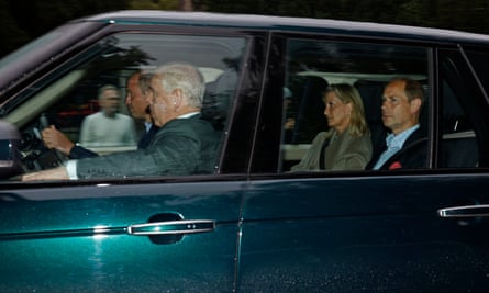 Members of the royal family, driven by Prince William, arriving at Balmoral on he day of the queen’s death