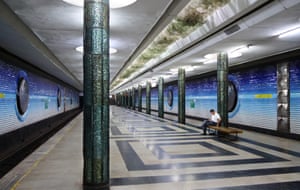 A moment between trains in Kosmonavtlar (Cosmonauts) station. The stop is famous for its dreamlike portraits of cosmonauts