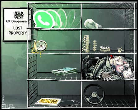Keir Starmer seen on a government ‘lost property’ shelf