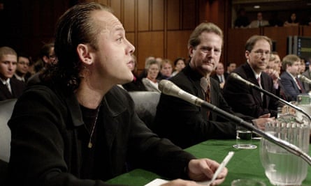 Lars Ulrich (L) of Metallica testifies before the US Senate judiciary committee on music on the internet, 11 July 2000.