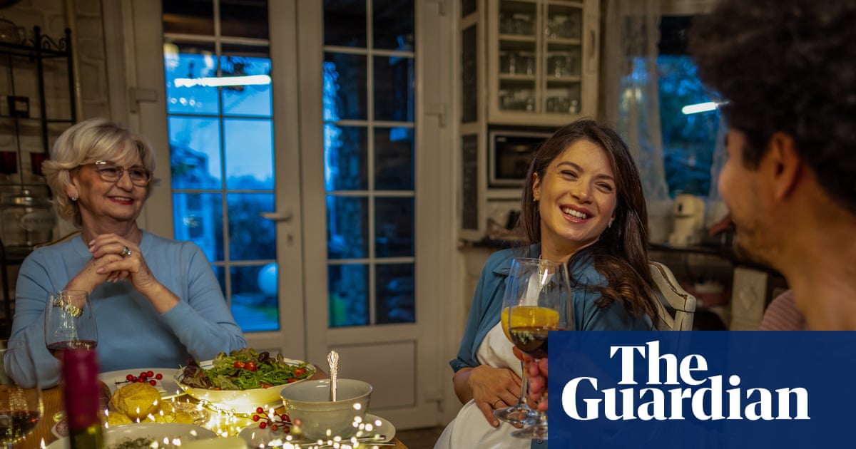 How to eat, drink and be merry – while pregnant – at Christmas
