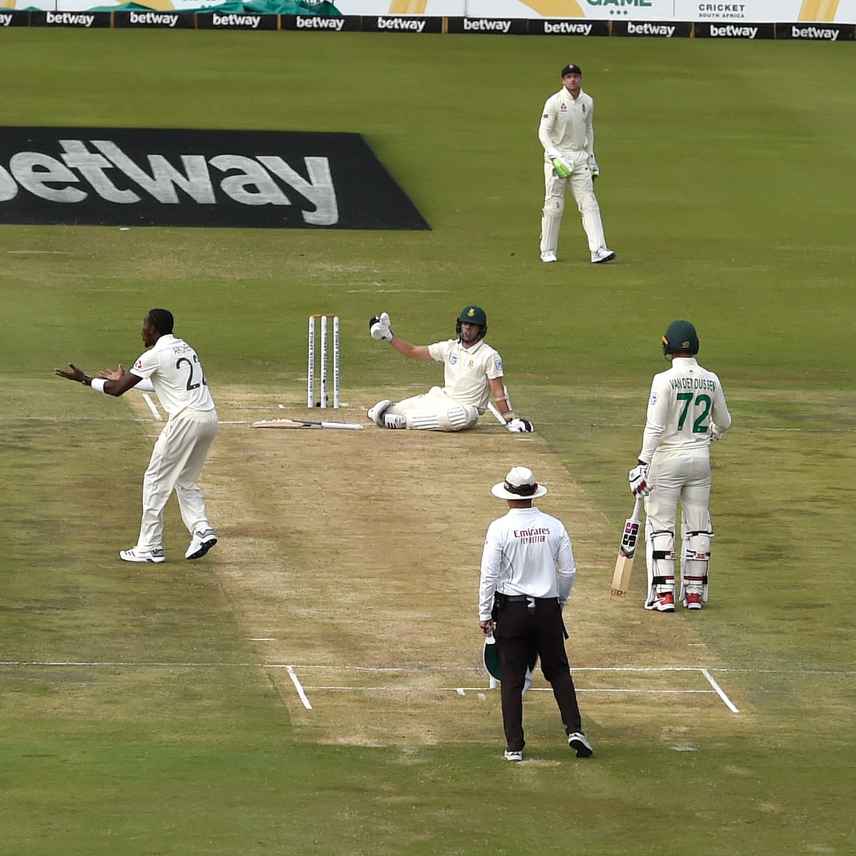 Jofra Archer Walks Tightrope After Bowling Two Beamers At Nightwatchman England In South Africa 2019 20 The Guardian