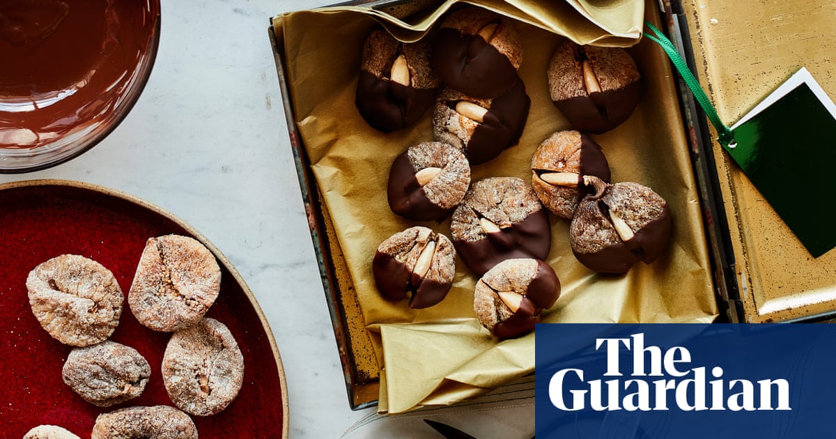 Rachel Roddy’s gift recipe for dried stuffed chocolate-coated figs
