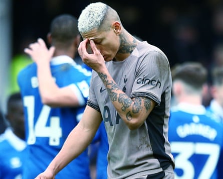 The Tottenham striker Richarlison opened up on his mental health struggles last season.