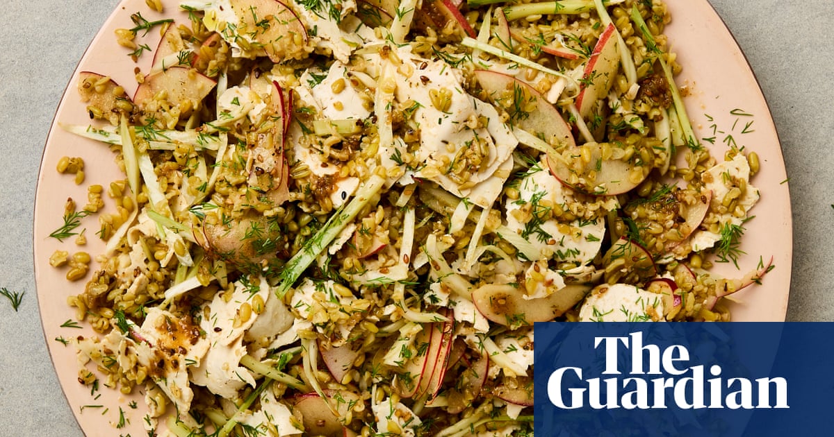 Meera Sodha's vegan recipe for freekeh salad with fennel, apple, tofu and dill
