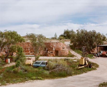 Tampilan luar ruang istirahat di The Blocks, White Cliffs