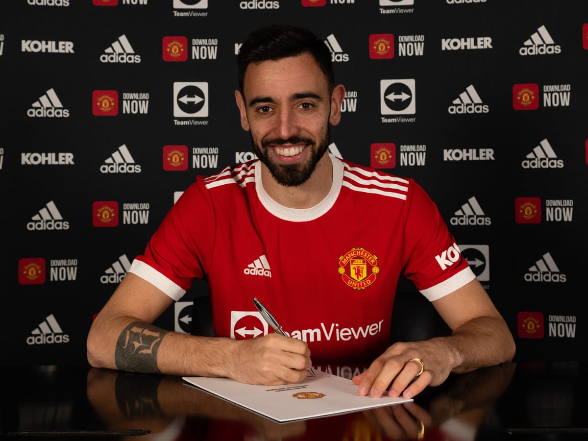 Best is yet to come': Bruno Fernandes signs new Manchester United contract  | Manchester United | The Guardian
