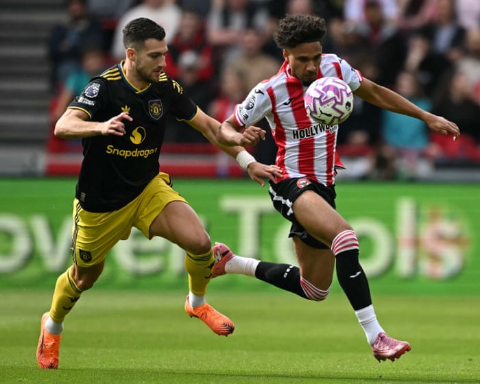 Brentford v Manchester United: Premier League – live