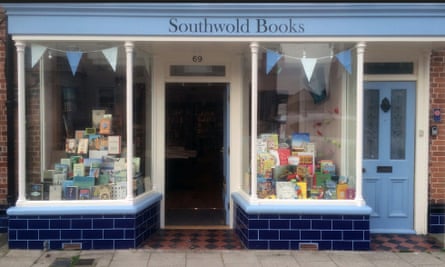 Southwold Books’s quaint exterior.