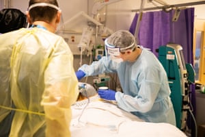 Theo Reback cares for Covid-19 patients