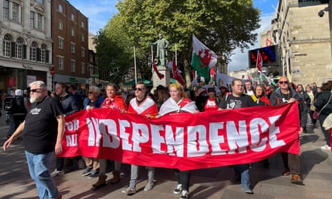 Welsh independence campaigners in the centre of Cardiff