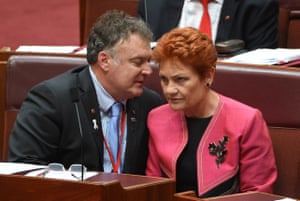 Rod Culleton and Pauline Hanson in the Senate chamber