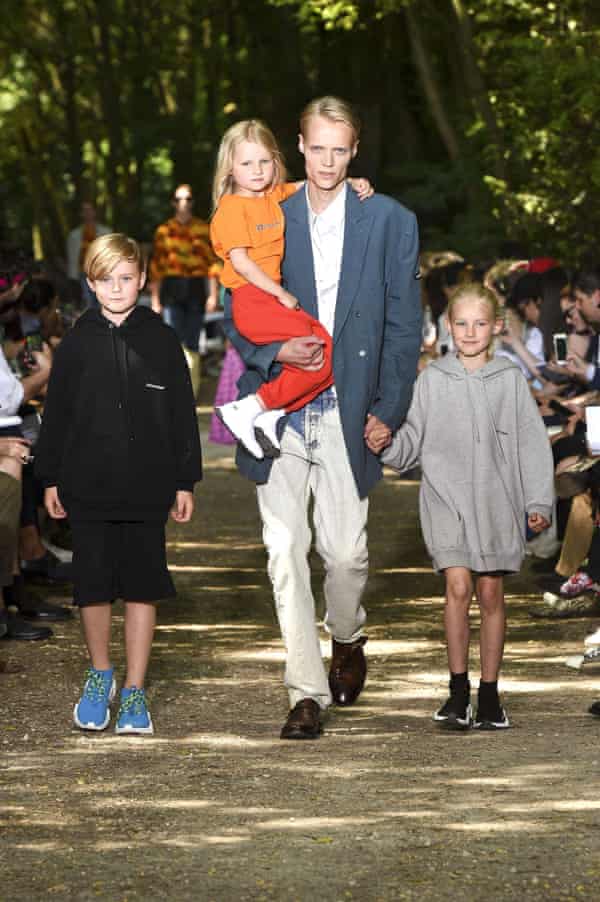 Spot the difference: Here Balenciaga’s model dad in the park. Above Simon Hooper and family.