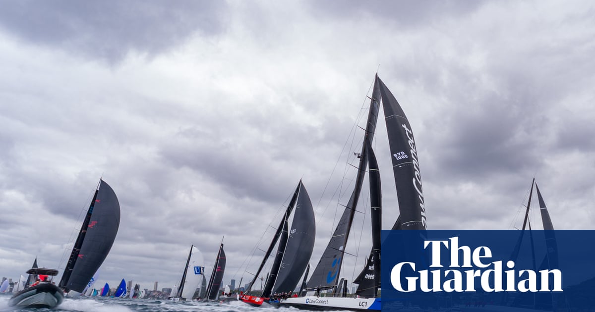 A quarter of Sydney to Hobart fleet retire amid ‘nasty’ seas as new leader emerges