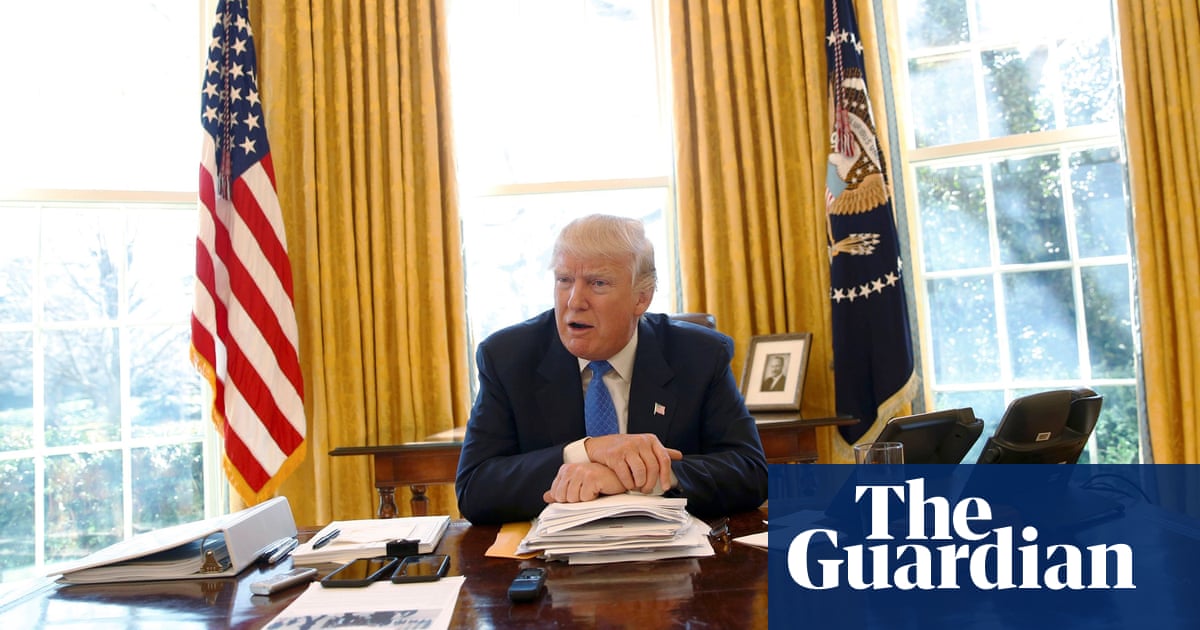 Former aide says Trump wrote to-do lists on classified documents - report