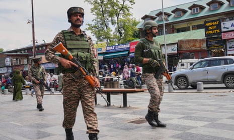 India and Pakistan closer to conflict over Kashmir attack as tit-for-tat moves mount | Kashmir | The Guardian