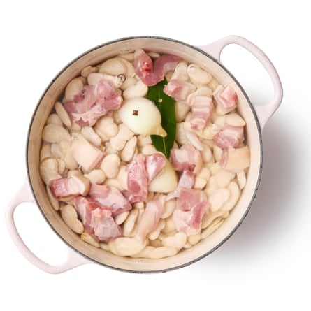 Felicity Cloake’s Portuguese feijoada 02a. Gaelic, beans, meat, in a bowl