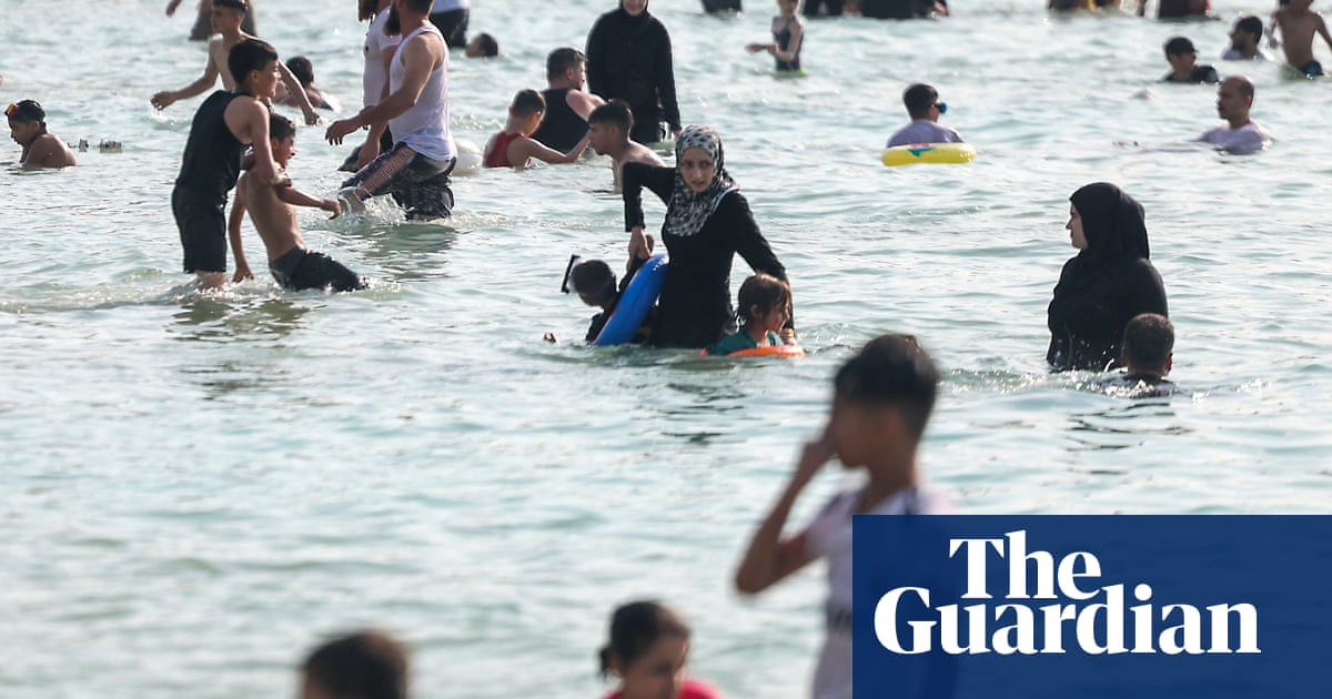 Syria asks women to dress modestly on beaches but says bikinis still allowed