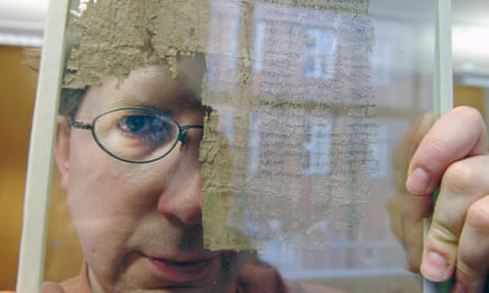 Dr Dirk Obbink working on papyrus at the Sackler Institute.