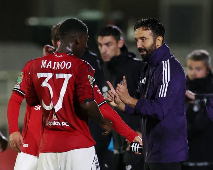 Mainoo uncomfortable having to fight for Manchester United spot, says Amorim