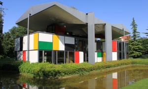 The Pavilion Le Corbusier on Lake Zurich.