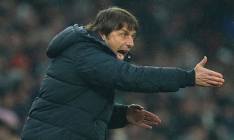 Angry Antonio Conte turns on Tottenham fans for lacking ‘patience’