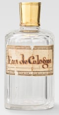 Crystal flask with label ‘Eau de Cologne from the ‘Nécessaire de voyage’ , belonging to Marie Antoinette.